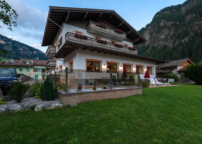 Albergo Contrin Campitello di Fassa